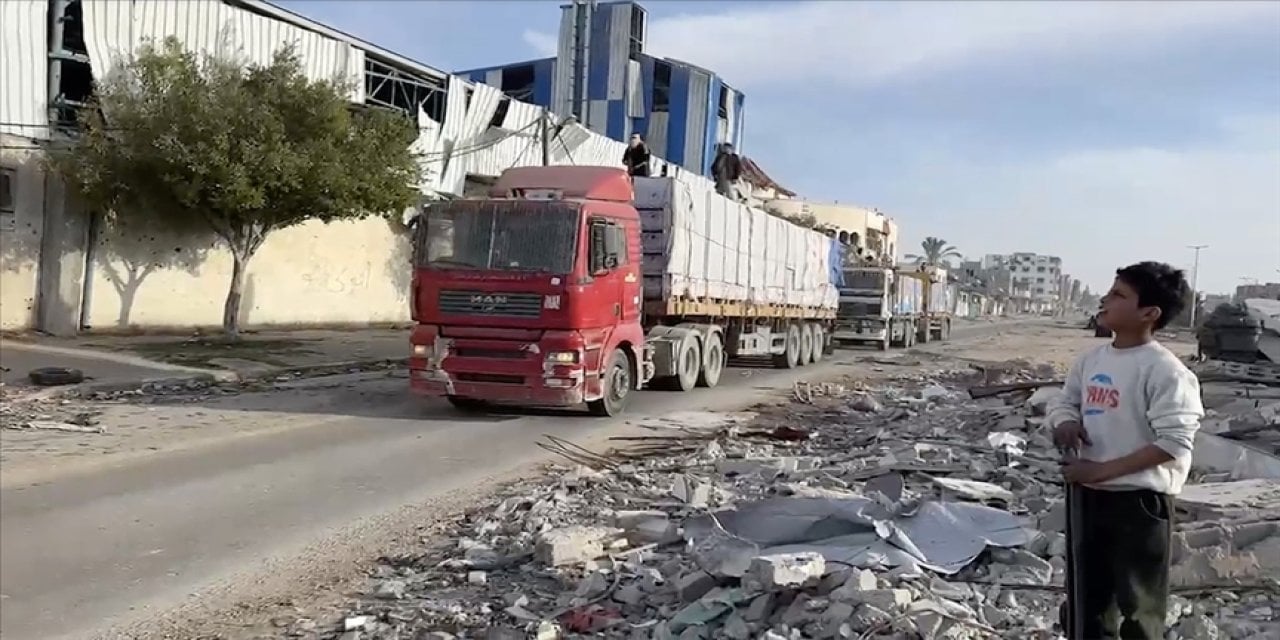 İsrail, Gazze Şeridi’ne insani yardım girişini durdurdu